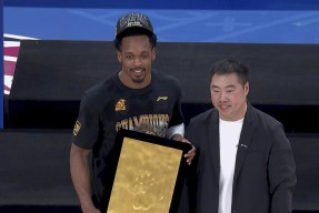 今年会网站-广厦男篮训练开放日，清晨临场应变引欢呼，意大利杯在即，轮换策略成焦点 